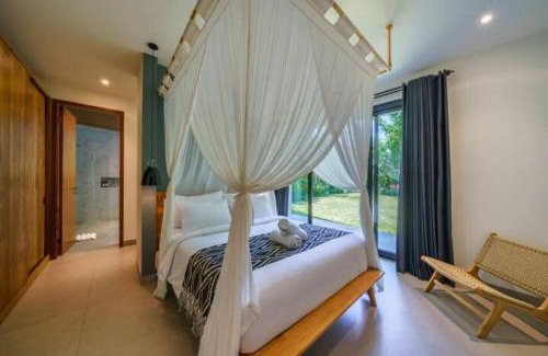 Babakan Villa | Villa Satiya - Unique and stylish 4-bdr pool villa in Pererenan!