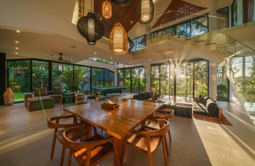 Babakan Villa | Villa Satiya - Unique and stylish 4-bdr pool villa in Pererenan!