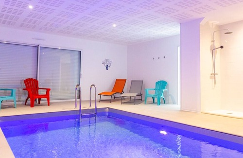 Roscoff Villa | Villa sea view swimming pool beach for 20 to 24 persons