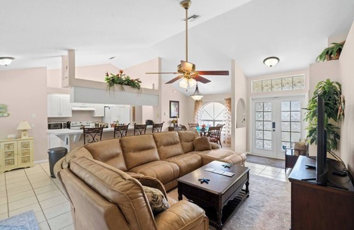 Mariner House | Villa Seas the Day!