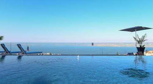 Tiberias Villa | Villa Selavi Private Infinity Pool