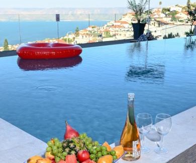 Tiberias Villa | Villa Selavi Private Infinity Pool