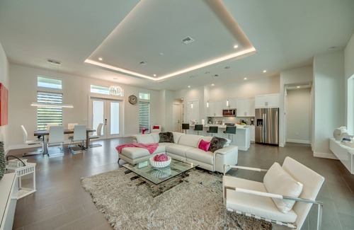Pelican Villa | Villa Seven Oceans - stylish new villa, extra large pool & spa, boat dock