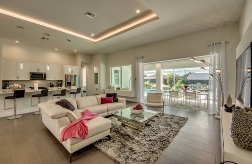 Pelican Villa | Villa Seven Oceans - stylish new villa, extra large pool & spa, boat dock