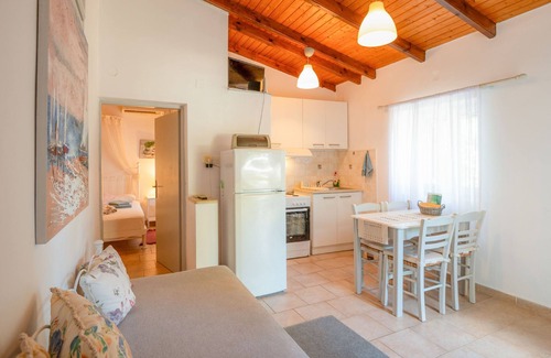Koutsi Villa | Villa Sevi in Loggos