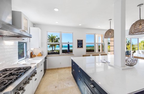 Ocean Point Villa | Villa Shades Of Blue Chalk Sound