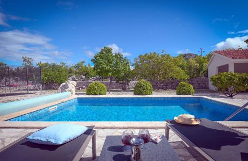 Duge Njive Villa | Villa Silentio, complete privacy near Makarska