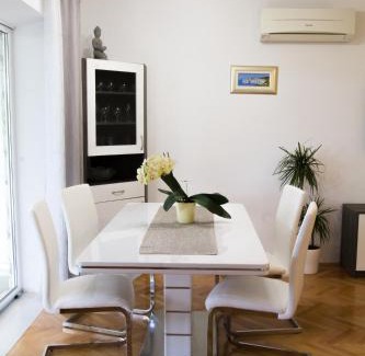 Srebreno Apartment | Villa Silvija