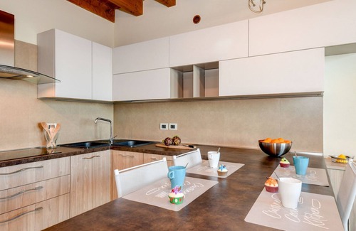 Polpenazze del Garda Villa | Villa Sinfonia: with 3 bedrooms and lake view