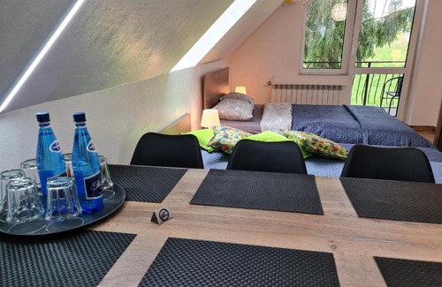 Lapalice House | Villa Slavia