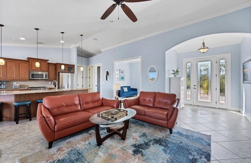South Gulf Cove House | Villa Sol South Gulf Cove! Pool/Spa Waterfront Canal w Dock