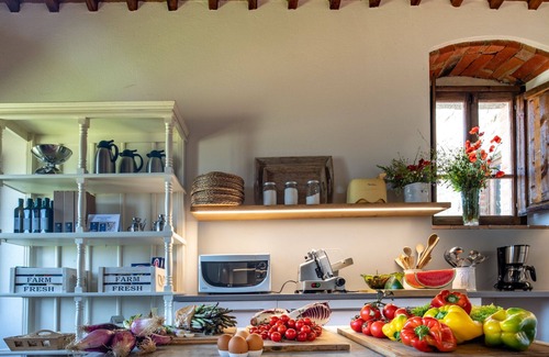 Bucine Villa | VILLA SOLATA - Nine Bedroom Villa, Sleeps 20