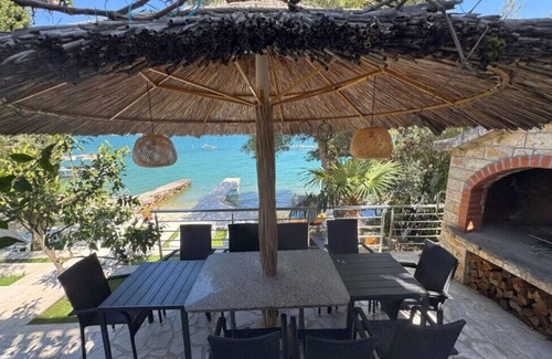 Hodilje Villa | Villa Soldo by Villas Guide