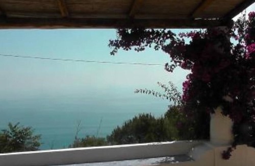 Filicudi House | VILLA SOLE UNEQUALLED FOR PRIVACY