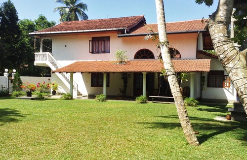 Nalagasdeniya House | Villa Sopaya - quiet tropical location, 5 minutes walk to the beach