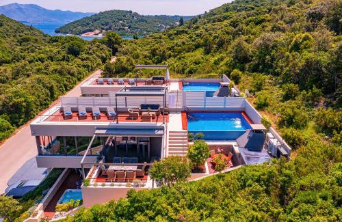 Cove Tri Zala (Zrnovo) Villa | Villa Soul Sisters