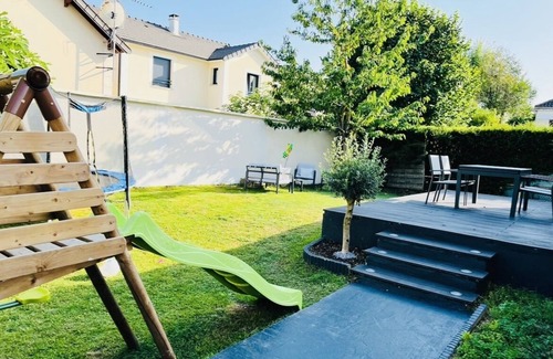 Tremblay-en-France Villa | Villa Spacieuse Tout Confort aux Portes de Paris - Aéroport Cdg, Disney, J.o