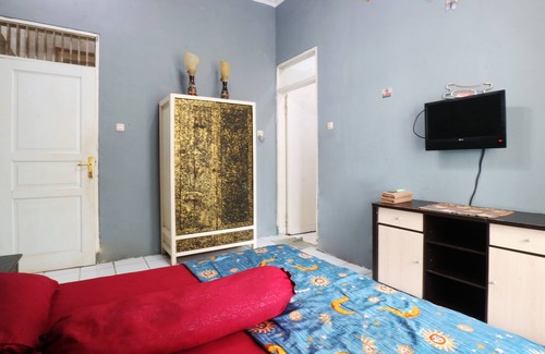 East Jakarta House | Villa Sri Manganti