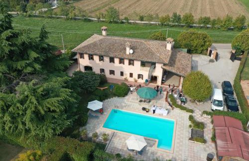 Riese Pio X House | Villa Stefania Asolo piscina e biliardo