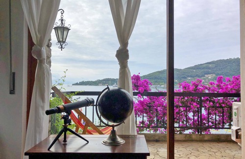 Portovenere Villa | Villa Stella di Mare, 6pax waterfront, Free WiFi, BBQ, garden near Cinque Terre