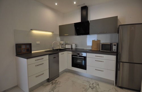 Podgora Villa | Villa stunning views swimming Pool, Tennis Court, Mini Golf Course, full aircon