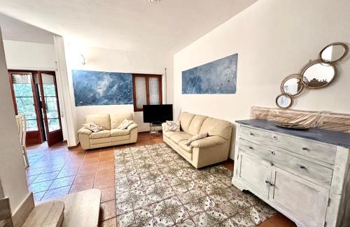 Fregenae Villa | Villa summertime walking distance from the sea with garden
