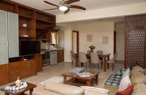 Peyia Town Villa | Villa Sunlove in Peyia