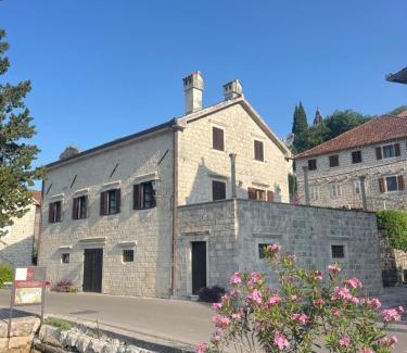 Perast Villa | Villa Sunrise