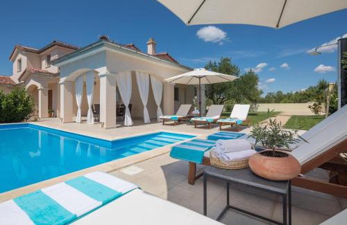 Bilice Villa | Villa Sunset Lady