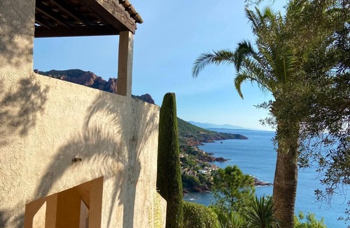Antheor Villa | Villa sur les hauteurs vue mer et montagne