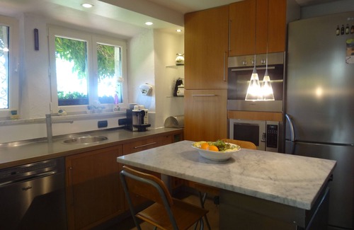 Carrara Villa | Villa surrounded by vines with swimming-pool and panoramic views