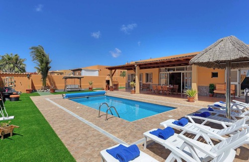 Costa de Antigua Villa | Villa Susi - Four Bedroom Villa, Sleeps 8