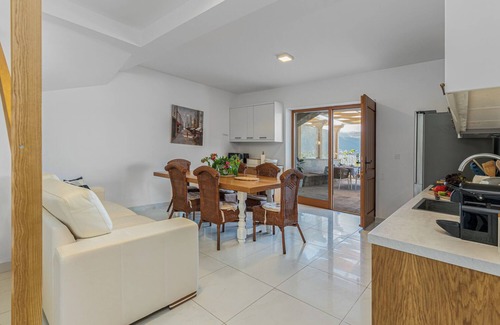 Seoca Villa | Villa Syora - Two Bedroom Villa, Sleeps 6