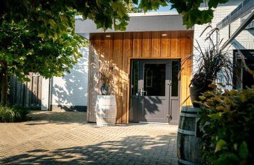 Den Ham Villa | Villa 't Boshuys - a private and green location for families or friends up to 16 guests
