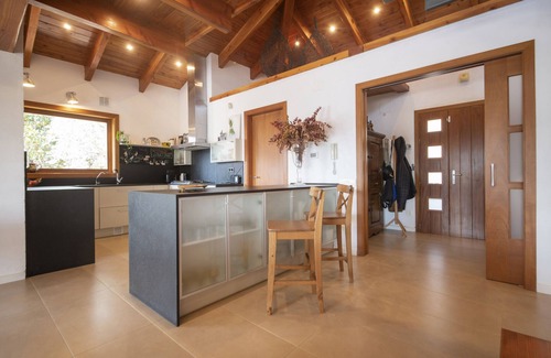 Torrelles de Llobregat Villa | Villa Torrelles: Pool and views 20min to Barcelona
