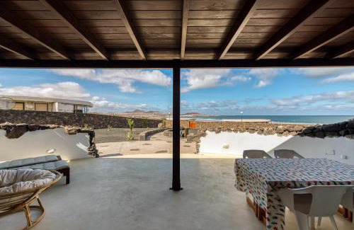 Urbanizacion Famara Villa | Villa Taguluche Famara