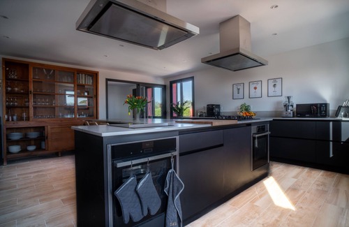 Tavel House | Villa Tavellis