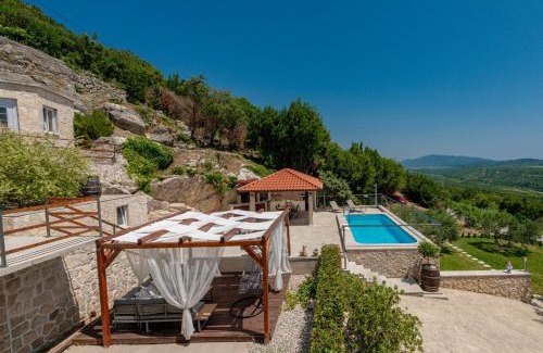 Popovici Villa | Villa Tea