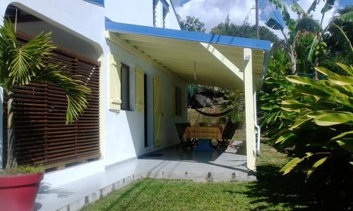 Trois-Rivieres House | villa telyna