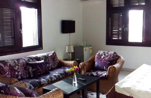 Bortianor Villa | Villa Teranga Boutique villa Ghana with gardens and swimming pool