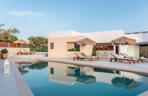 Livadi Villa | Villa Tersanas - Four Bedroom Villa, Sleeps 9