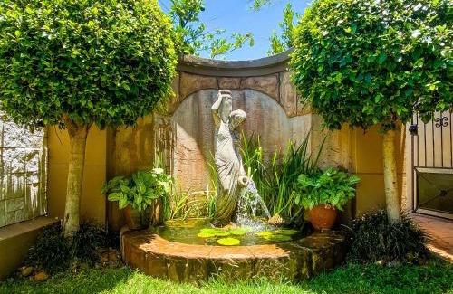 Faerie Glen Villa | Villa Toledo - solar home