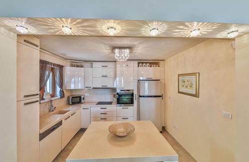 Split Villa | Villa Tomislav Split - Secluded Mediterranean hacienda
