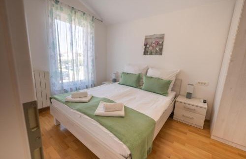 Nova Vas House | Villa Tonka