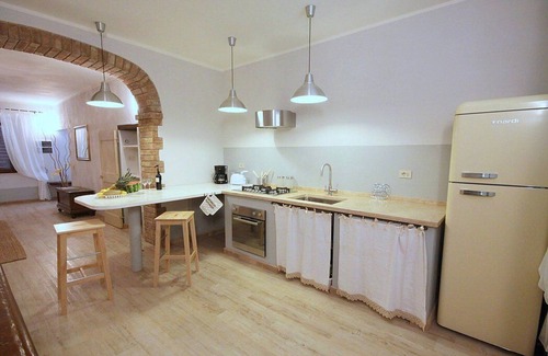 Gallina House | Villa Tre Civette: A characteristic and welcoming apartment that is part of an ancient country house located in the heart of the Val d'Orcia, with Free WI-FI.