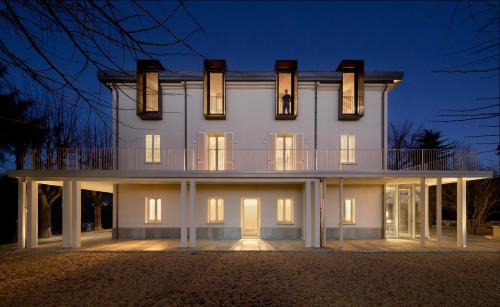 Bra Bed & Breakfast | Villa Trisano