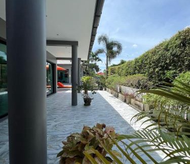Bophut Hills Villa | Villa Tropical Cocoon