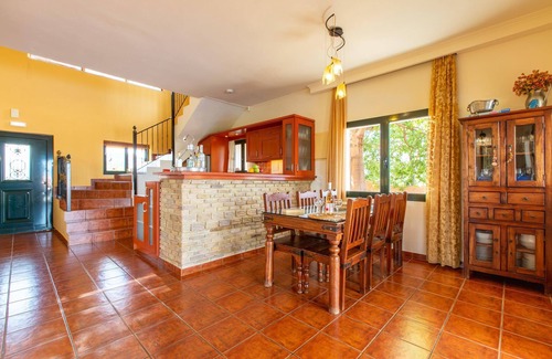 Katochori Villa | Villa Trouli - Three Bedroom Villa, Sleeps 6