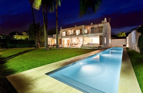 Passeig Maritim Villa | Villa Tulum by Utopia Villas