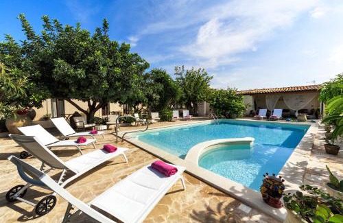Cava dʼAliga Bed & Breakfast | Villa U Marchisi B&B